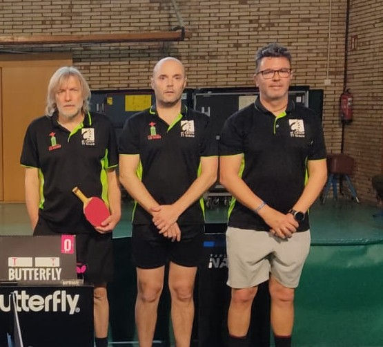 Secció Esports: TENNIS TAULA