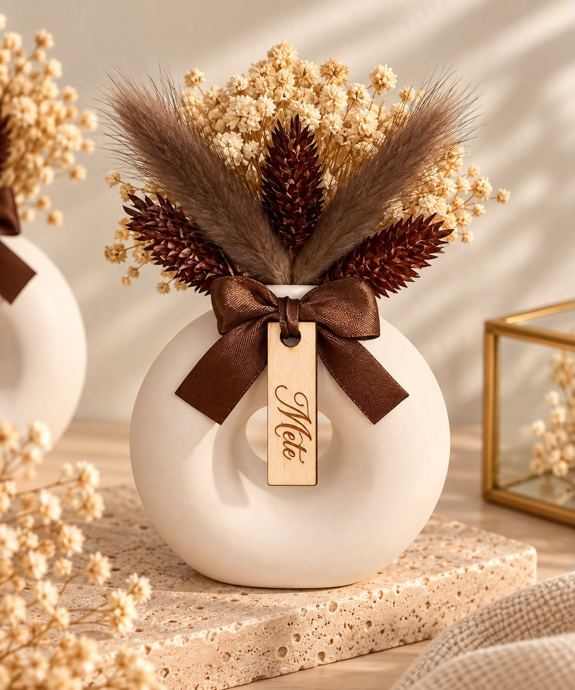 Luxe Bolvaas met Droogbloemen & Naamlabel