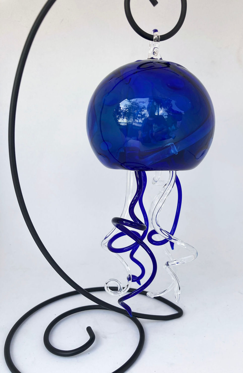 Thumbnail: Boise Art Glass jelly fish with stand alternate view