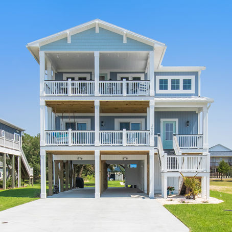 2620 E Dolphin Dr • Oak Island