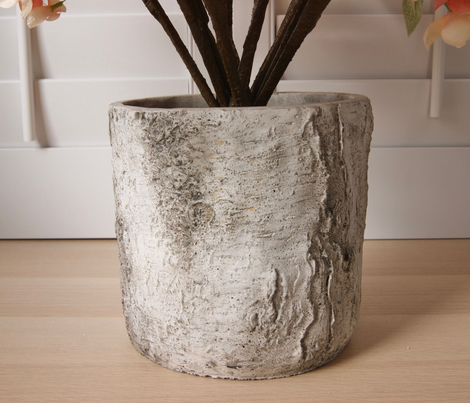 Birch effect planter pot
