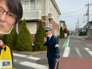 本日のスタートは通学路の見守りから。。。