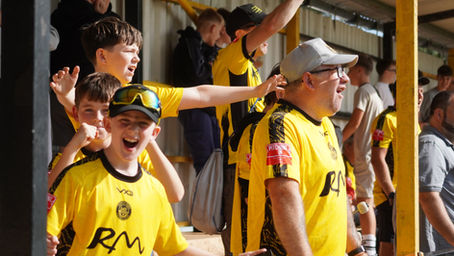 Berkshire Bound for Tiverton as They Travel to Mid-Table Bracknell Town.