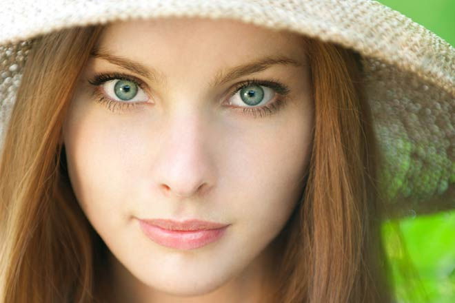 Thumbnail: Iris Illume Innovative Eye Color Changing Drops in Emerald