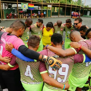 Integrante do 1º time gay da Bahia afirma que futebol faz parte do cotidiano homossexual