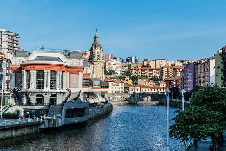 Bilbao Old Town to Guggenheim Self Guided Walk in Bilbao