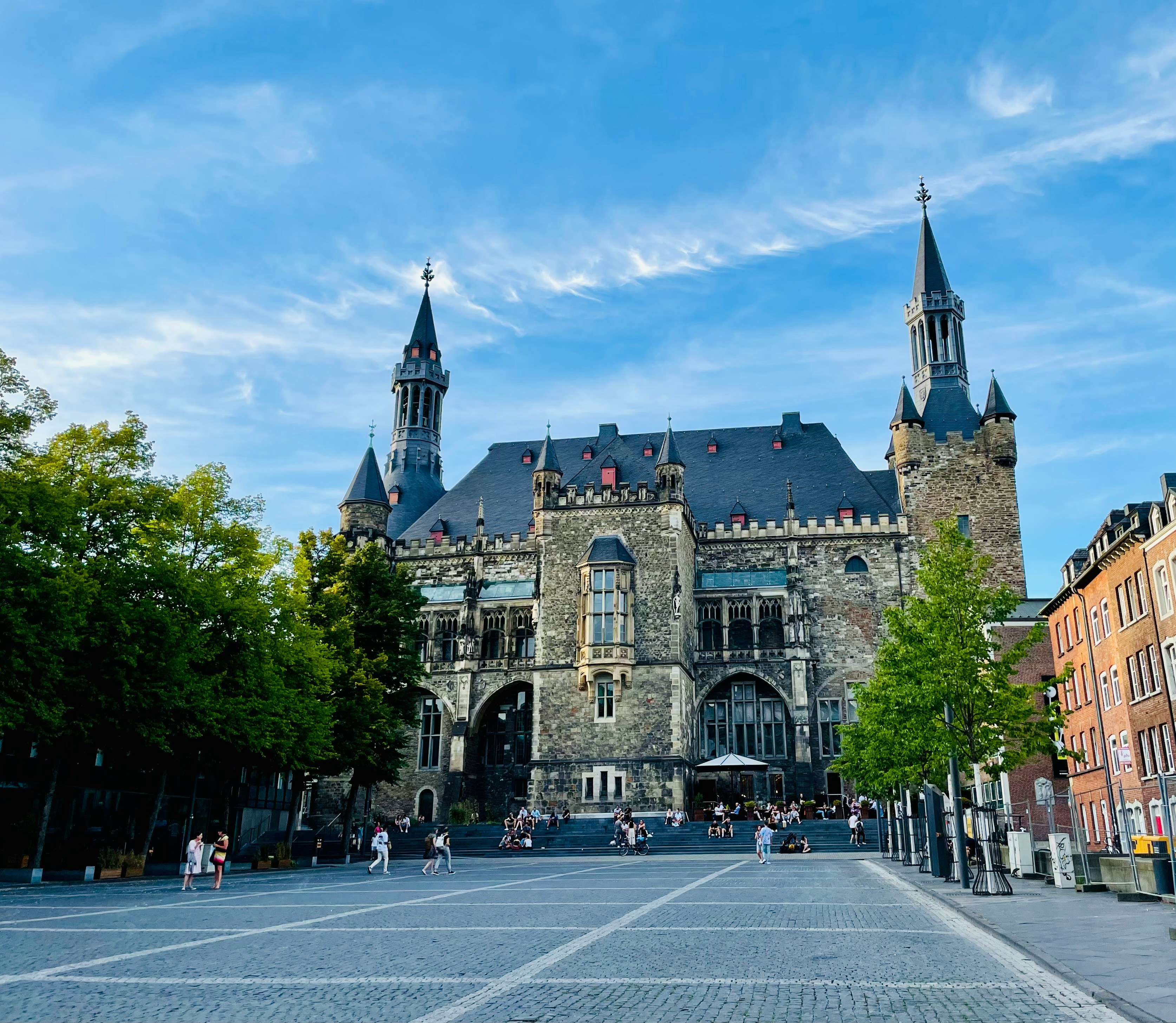 Emperors Bakers and Beasts Tour of Aachen