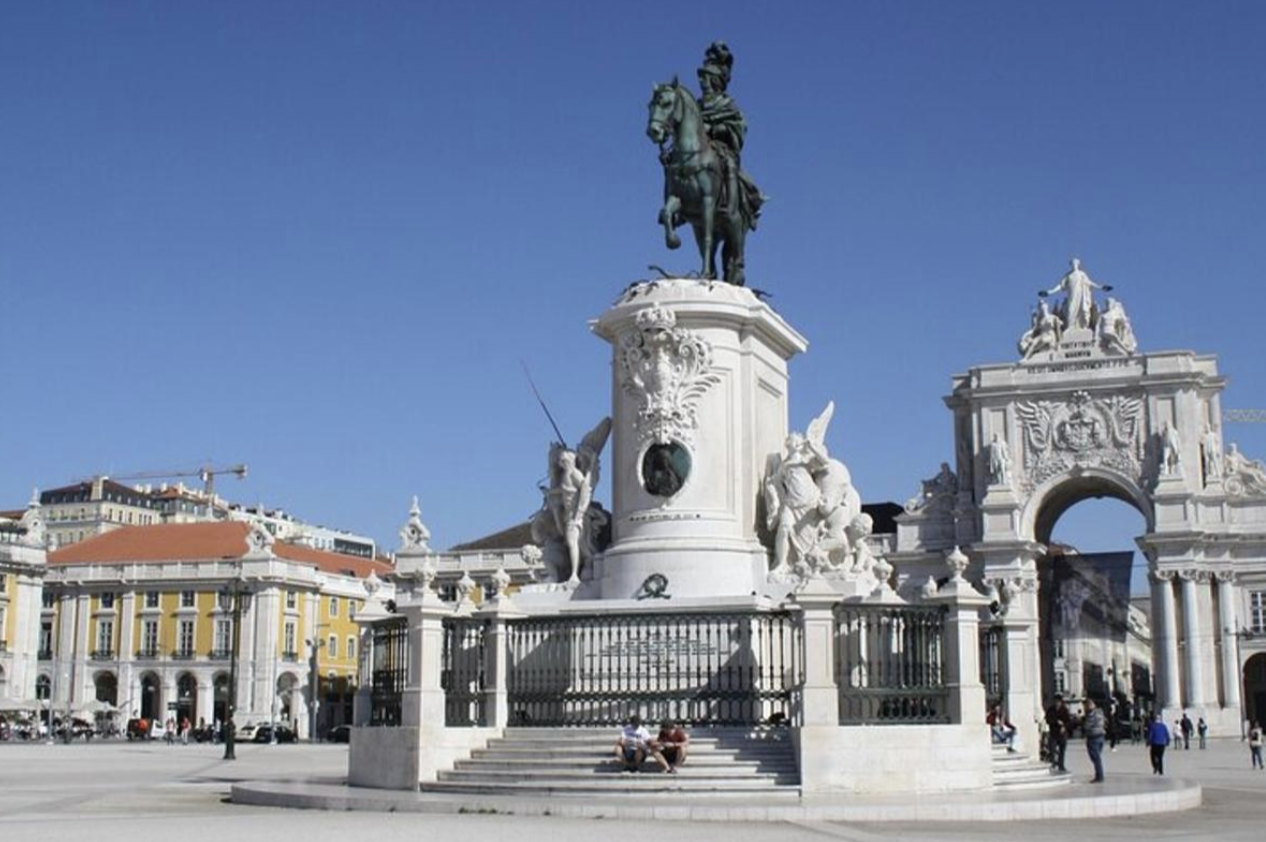 A Self Guided Walk through Lisbon Baxia and Barrio Alto