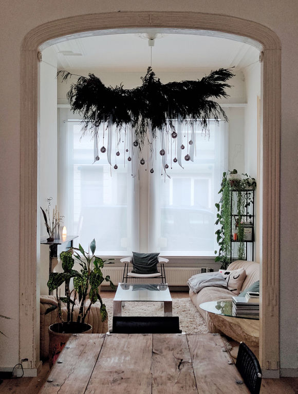 ChromeChristmasBranchesSilverDecorationsPeelvrouw.jpeg