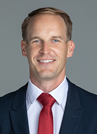 Kutz Chris 2022 Headshot Web.png