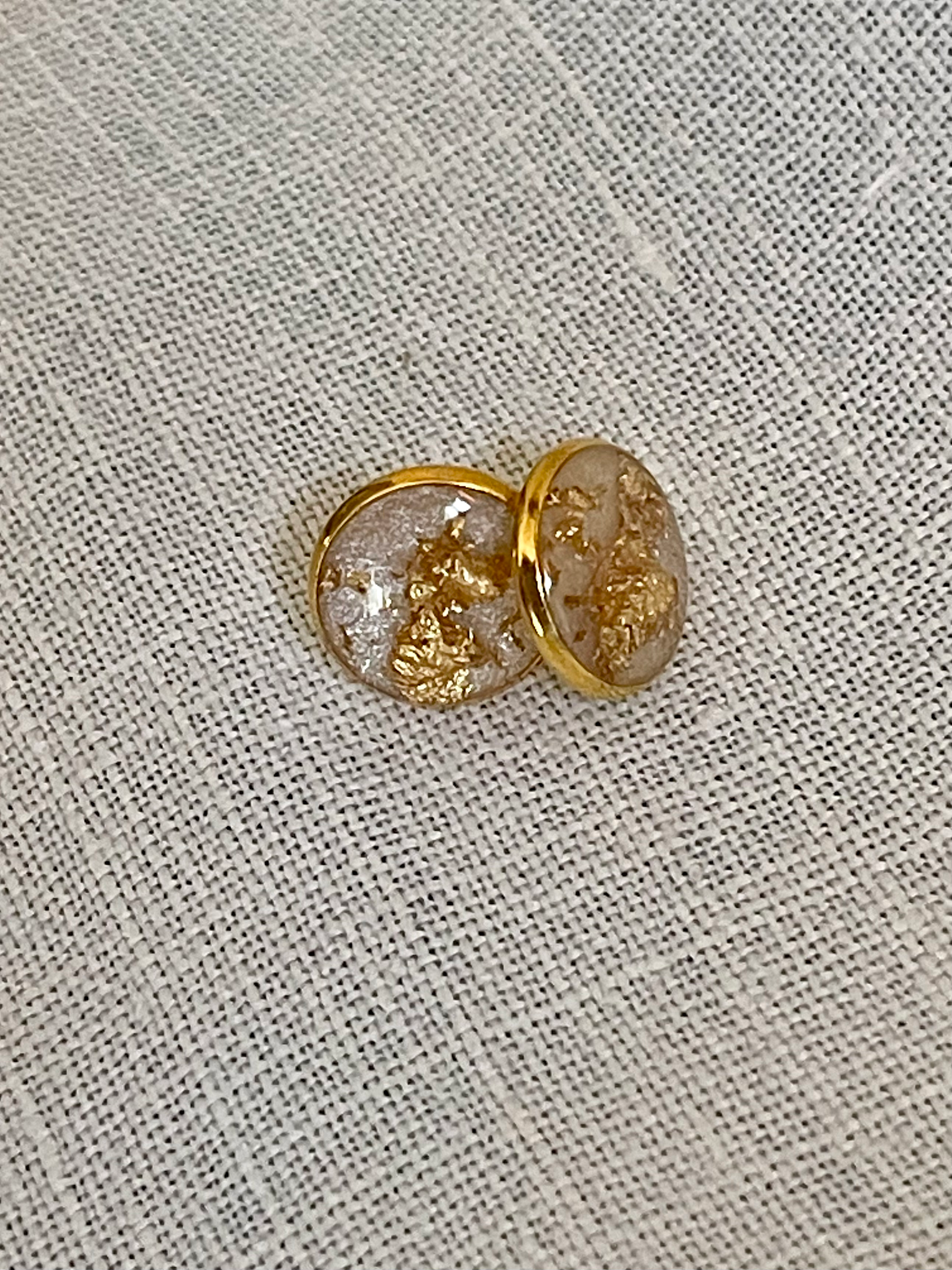 White & Gold Leaf Round Post Earrings