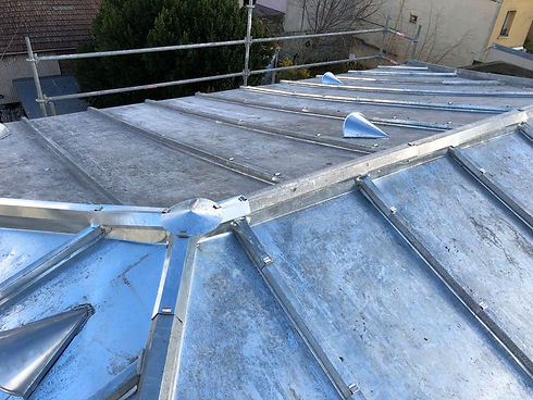 toiture-en-zinc-naturel.jpg