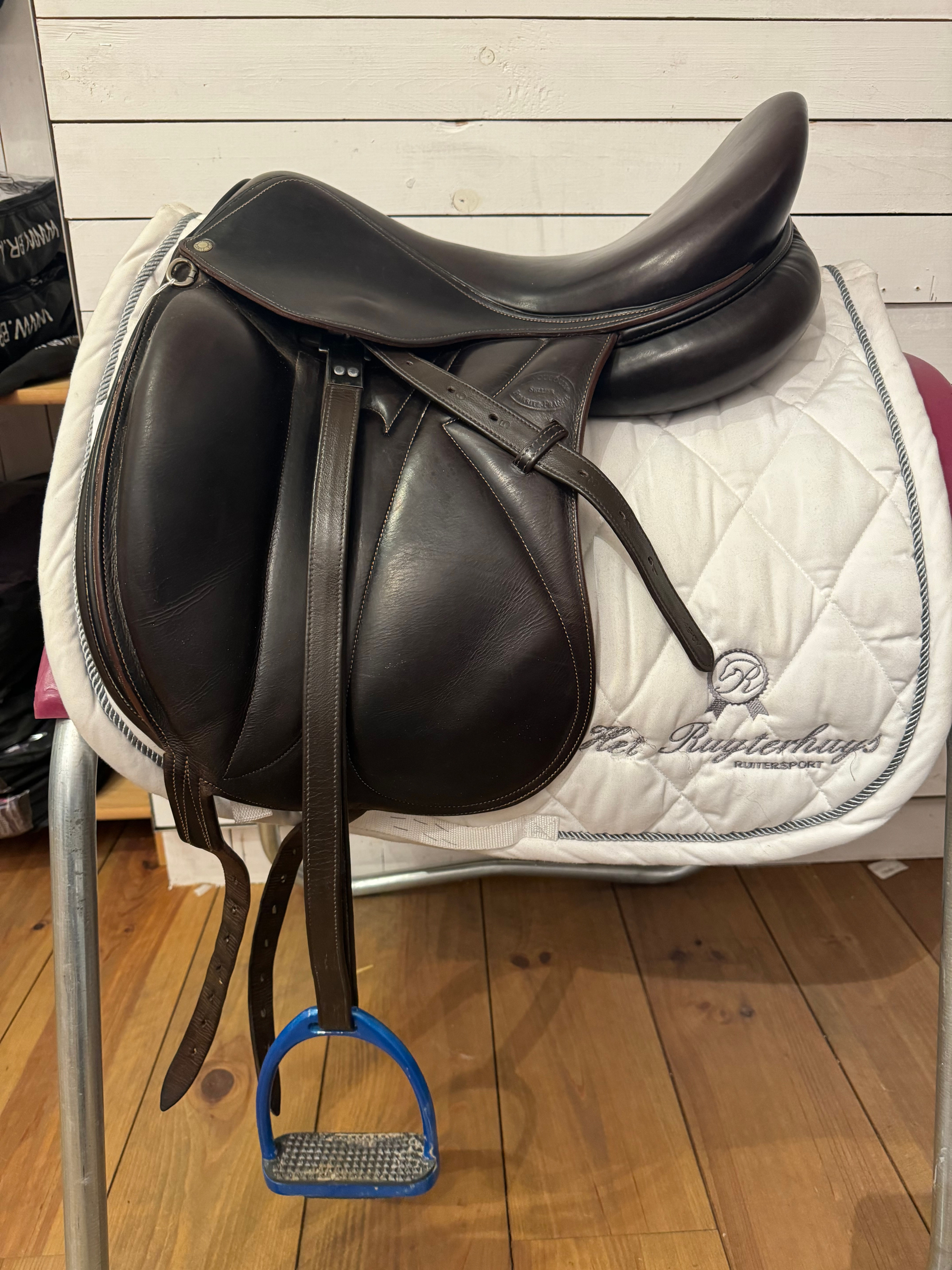 Devoucoux Makila 18"/M