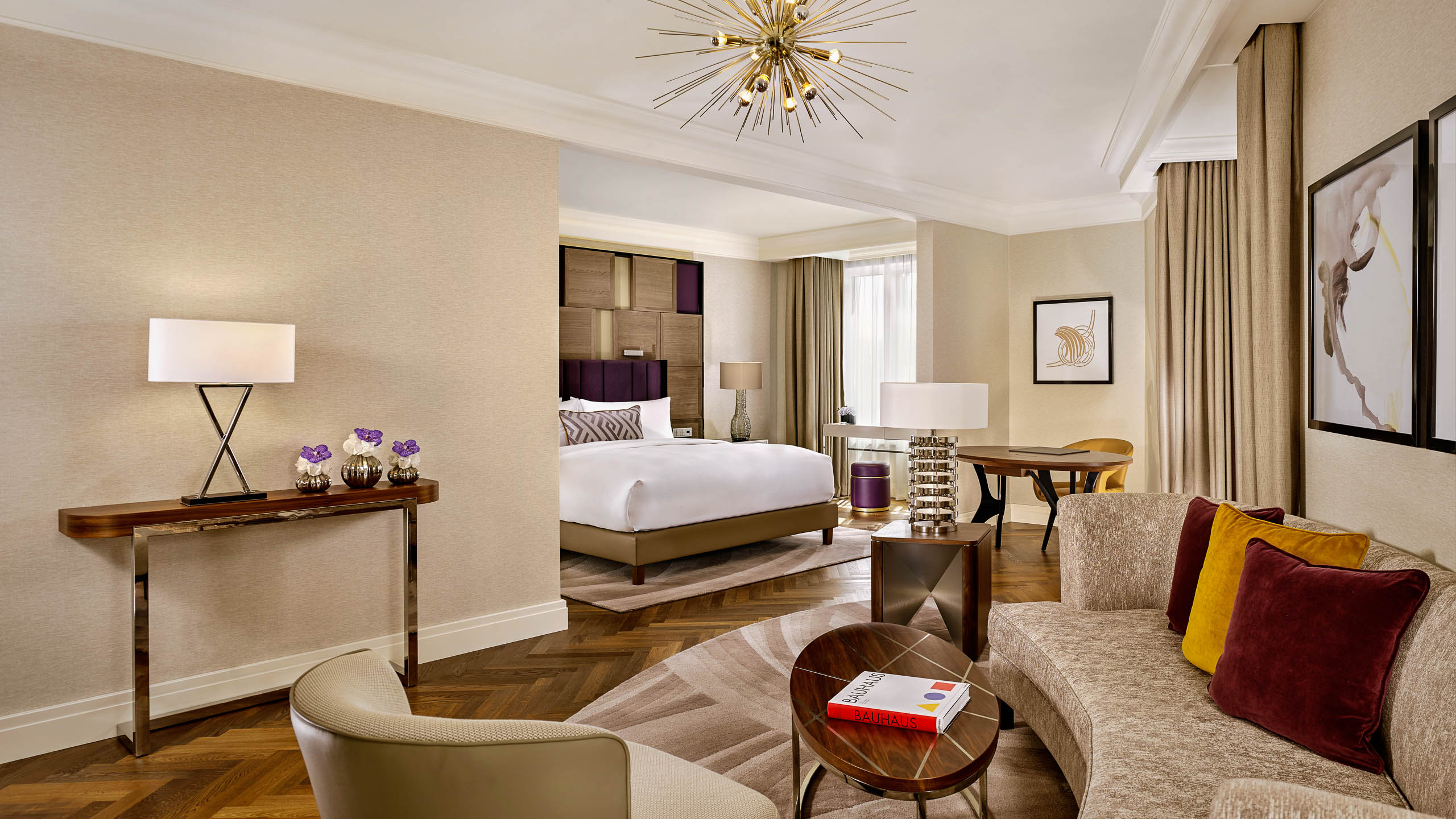 ritz-carlton-berlin-suite.jpg