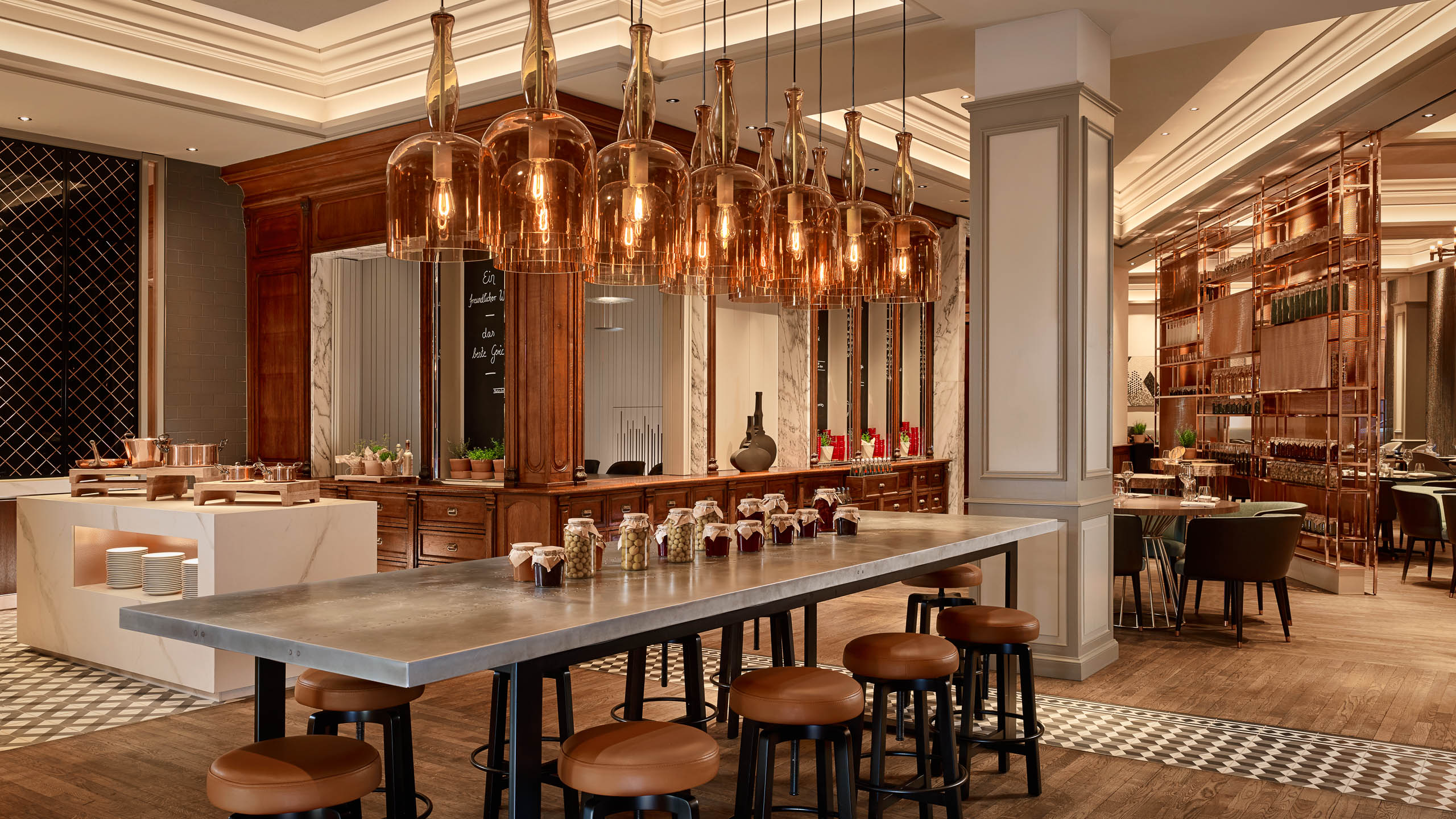 ritz-carlton-berlin-restaurant.jpg
