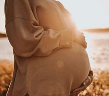 pregnant-girl-nature-autumn-forest_edited.jpg