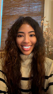 Headshot ofJade Stewart, MSW, at Pieces of Wisdom Psychotherapy in New York