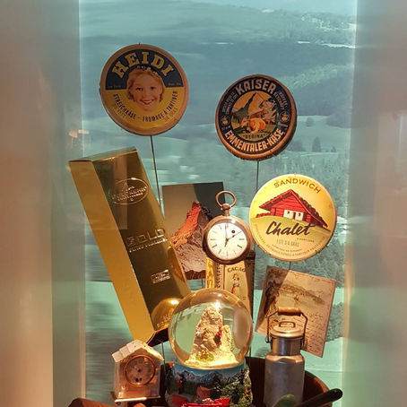 Le Billet Neuchâtelois – Horloge et chocolat, mythe et réalité dans les musées suisses