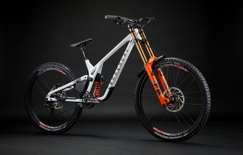 COMMENCAL Supreme DH V5 Signature SPORTRENT