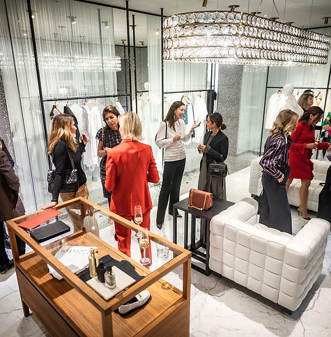 Salon Events in the Goldenes Quartier
