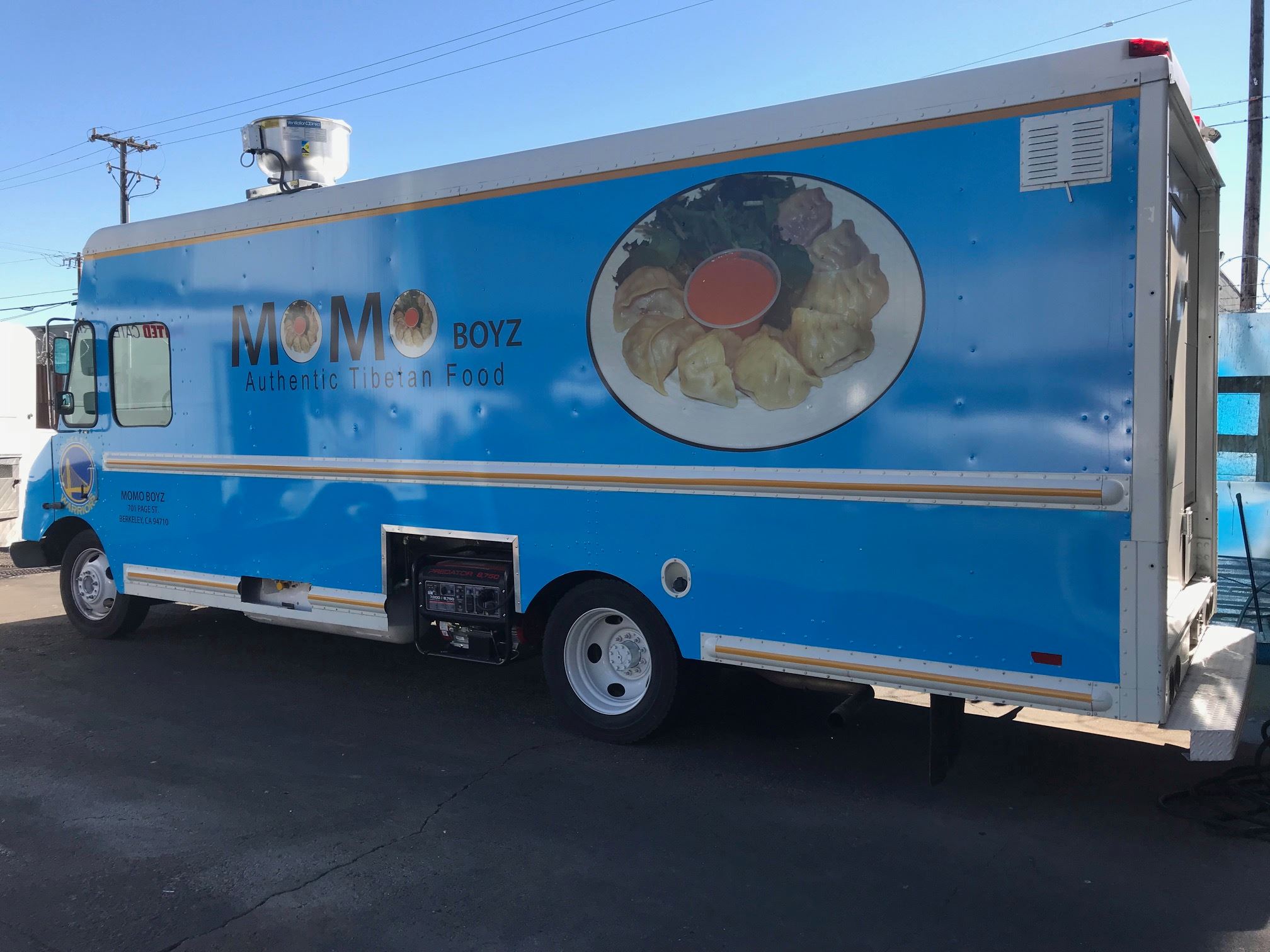 Momo Boyz
