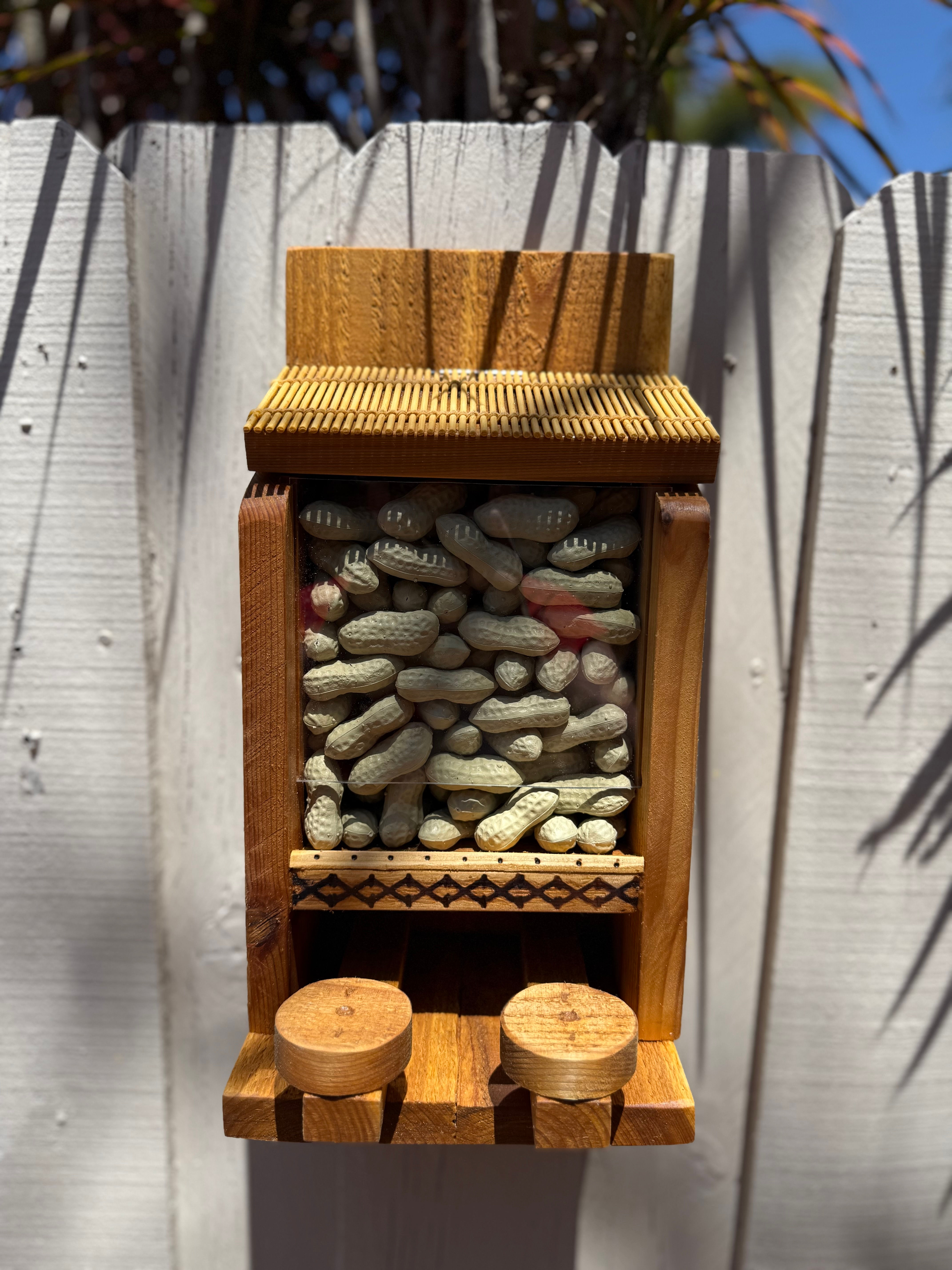 Squirrel Nut Bar Feeder Customized outside Handmade