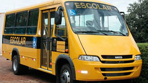 Acidente envolve ônibus escolar em Água Doce
