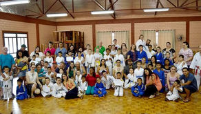 Judô de Água Doce realiza confraternização de fim de ano com a troca de faixas