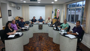 Vereadores de Água Doce aprovam indicações para instalação de cobertura em rua do Centro e melhorias