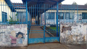 Exclusivo: Governo abandona Escola Ruth Lebarbechon e edificação corre risco de desabar