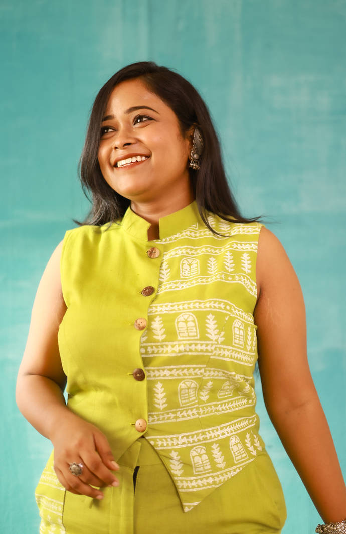 Bari Phera Shobuj Vest Set - Image 2