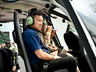 "ปลัดป็อบลุยไฟ!!!นำทีมดับไฟป่าจุดวิกฤติในพื้นที่ อ.สะเมิง เชียงใหม่ กำชับปิดป่า 100%