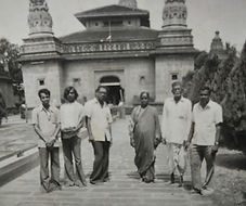 Shri Dattaswarupi Padmatai with Vidyadharatheertha