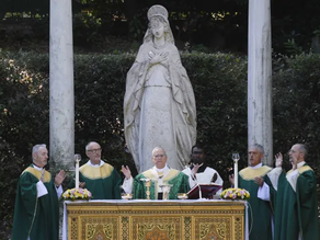 Papa Leão XIV celebra Missa pelo Cuidado da Criação em Castel Gandolfo.