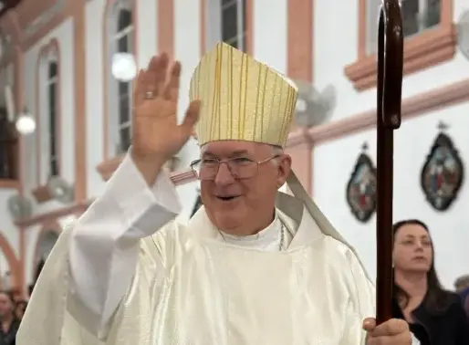 Papa Leão XIV aceita renúncia de Dom Edmar Peron, Bispo de Paranaguá.