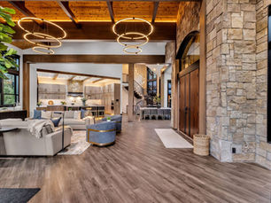 Why 2025 Might Be the Perfect Time to Build Your Custom Home 