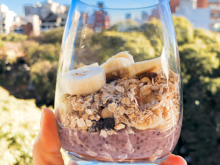 Yogurt sin lácteos con granola
