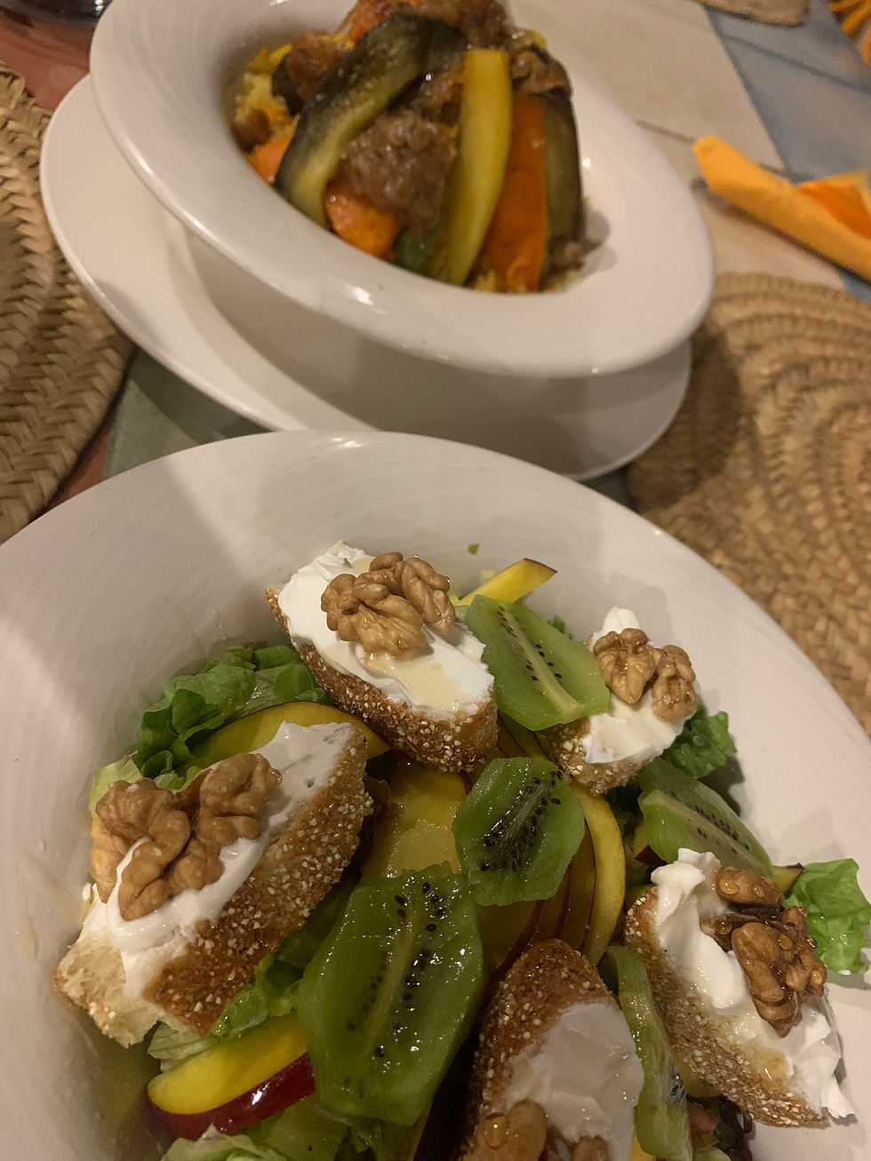 Soul Food'da keçi peynirli salata