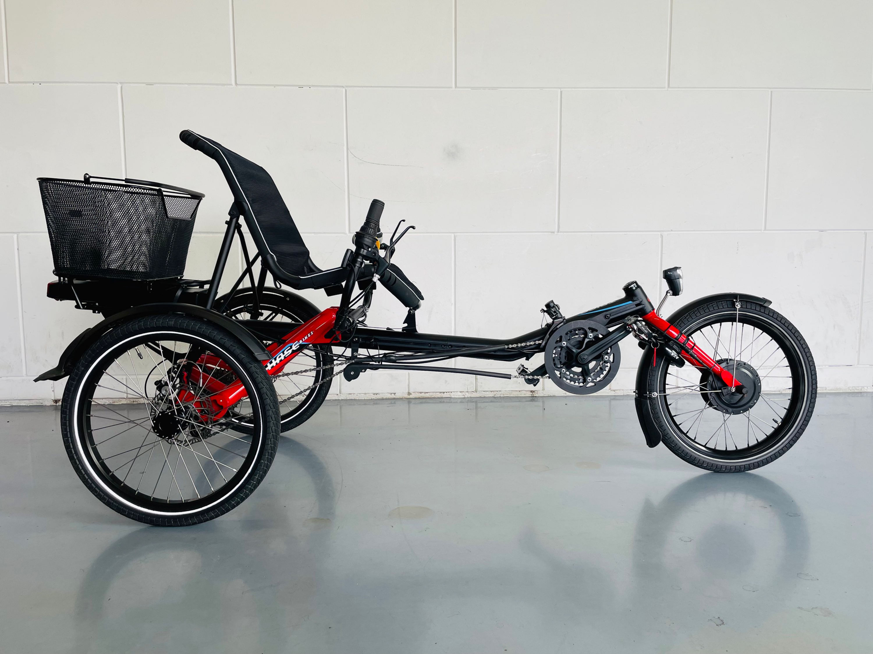 Prachtige Hase Trigo driewieler met nieuwe trapondersteuning