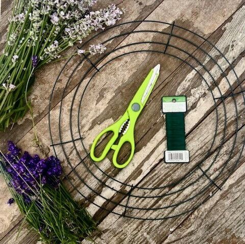 Materials image used in how to make your own lavender wreath
