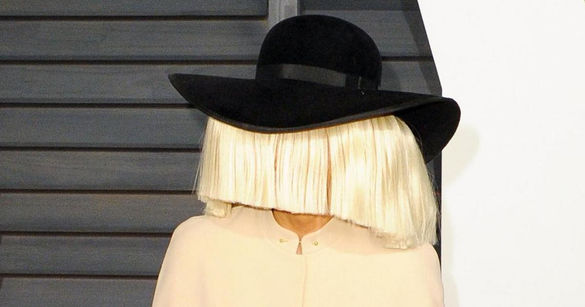 La critique de "This Is Acting" de Sia sous le feu des projecteurs.