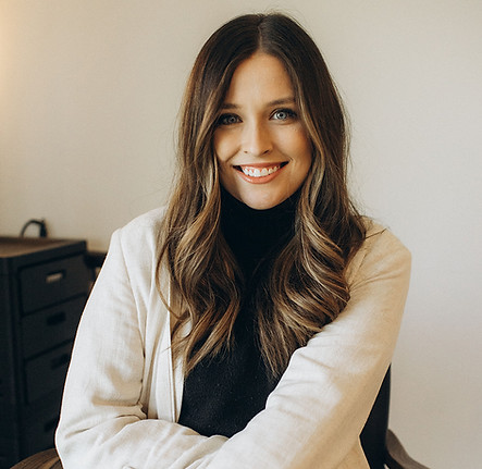 Camryn Tracy Hand-tied Keratin Bond K-tips Extensions Specialist at LOX Beauty Collective Springboro Ohio