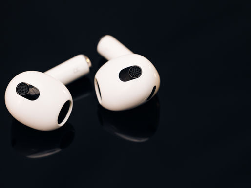 How to Charge AirPods Without Case