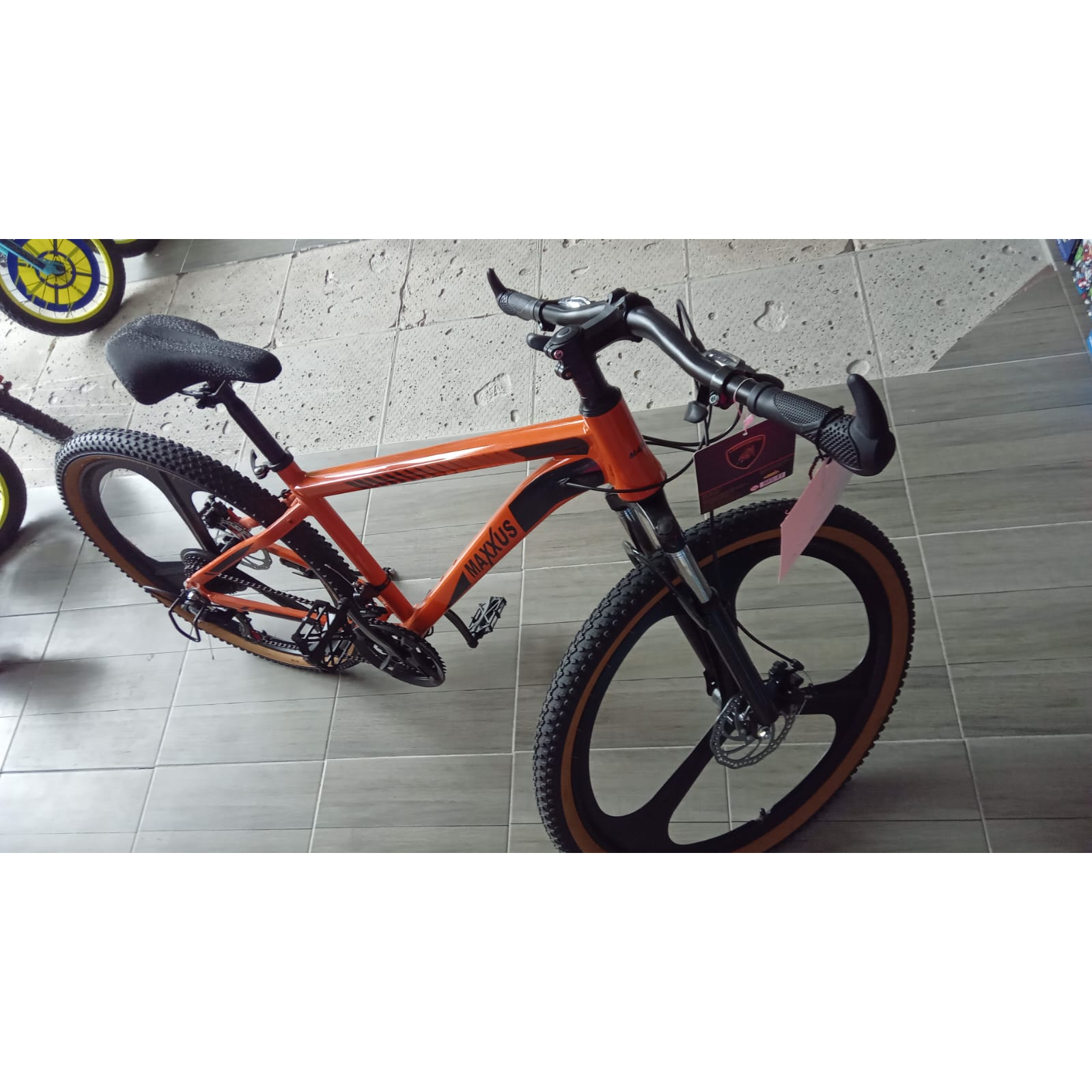 Bicicleta para adulto Maxxus Lamborghini