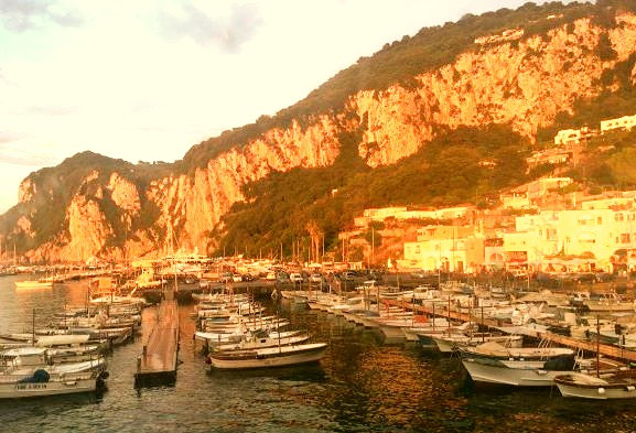 Isla de Capri y Anacapri en Italia