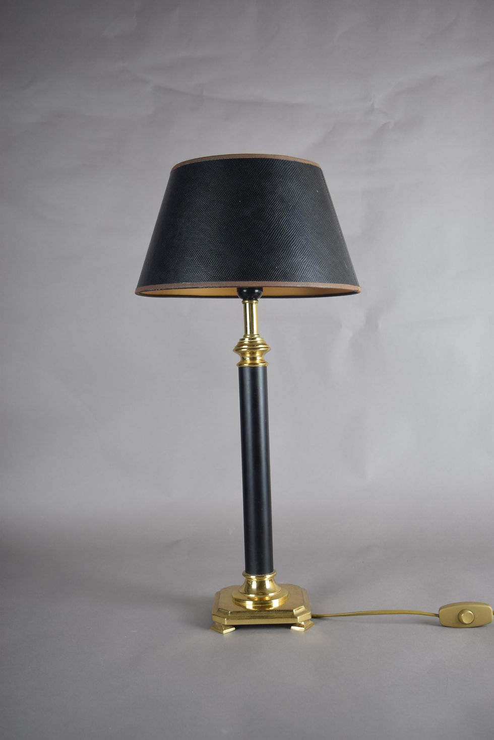 Black Column Table Lamp with Brass Base and Shade - image 2