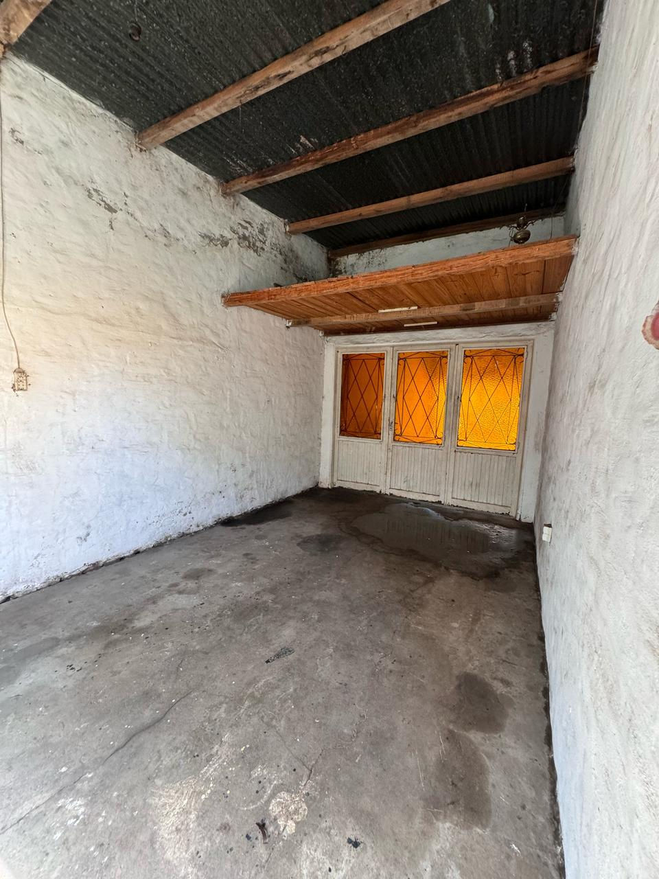 Miniatura: Casa en venta con amplio patio y todos los servicios.