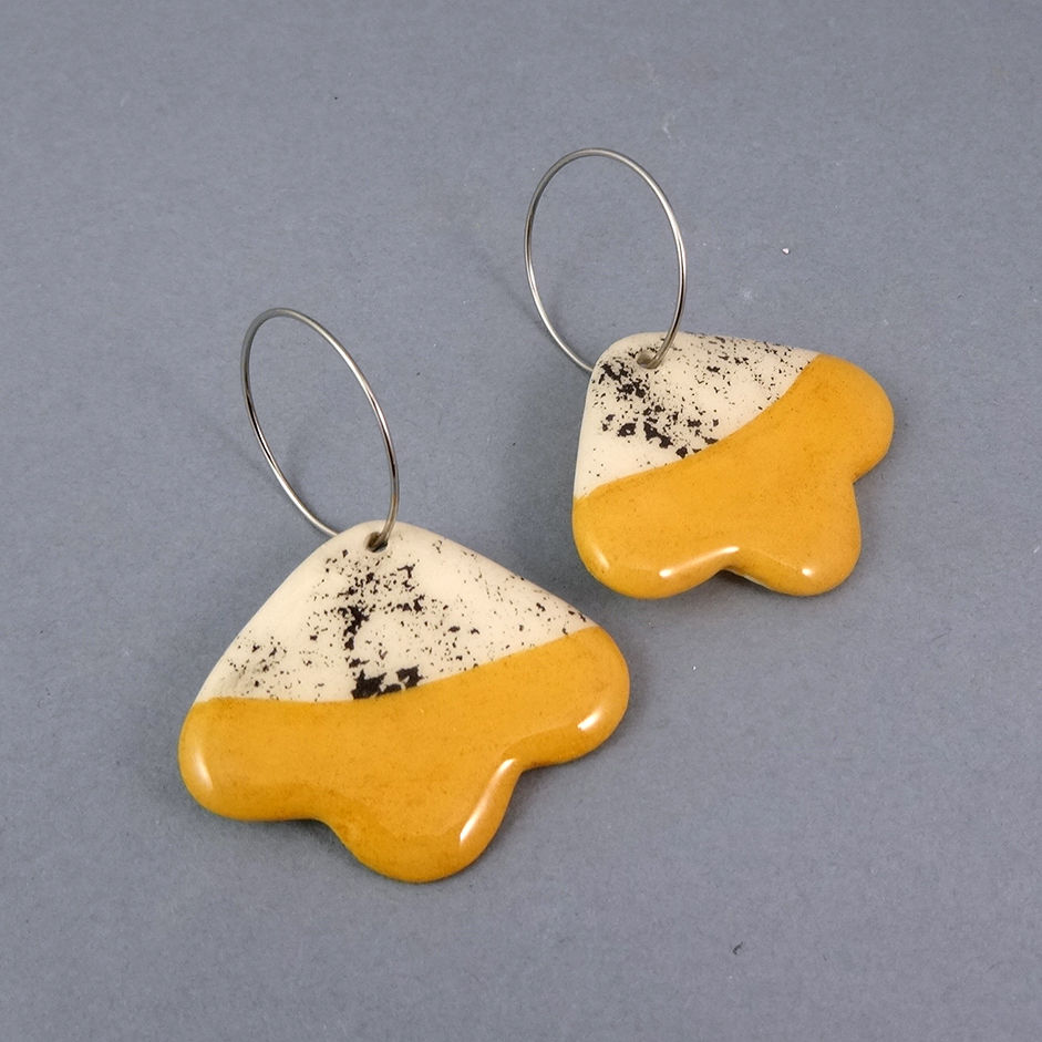 boucles jaune avec créole bijou coloré créateur