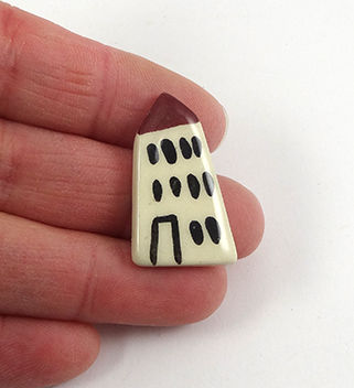 Miniature : les fèves de la croix-rousse petits immeubles canuts en céramique artisanale