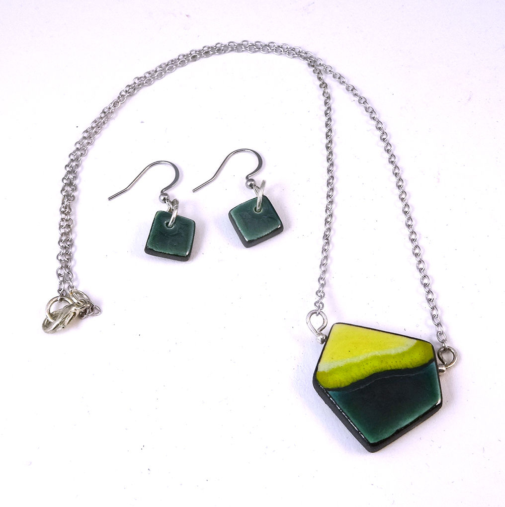 ensemble collier boucles vert émeraude bijoux originaux